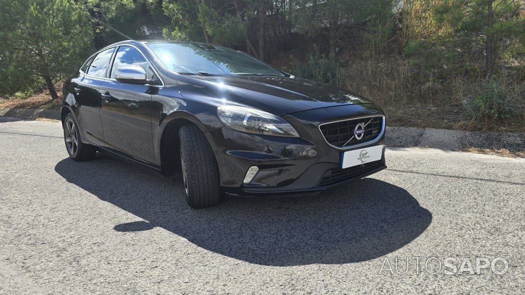 Volvo V40