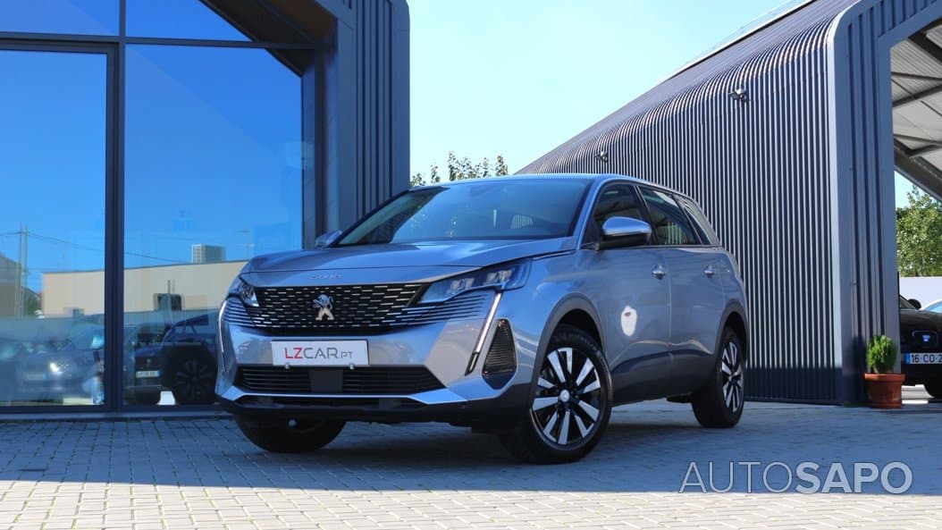 Peugeot 5008