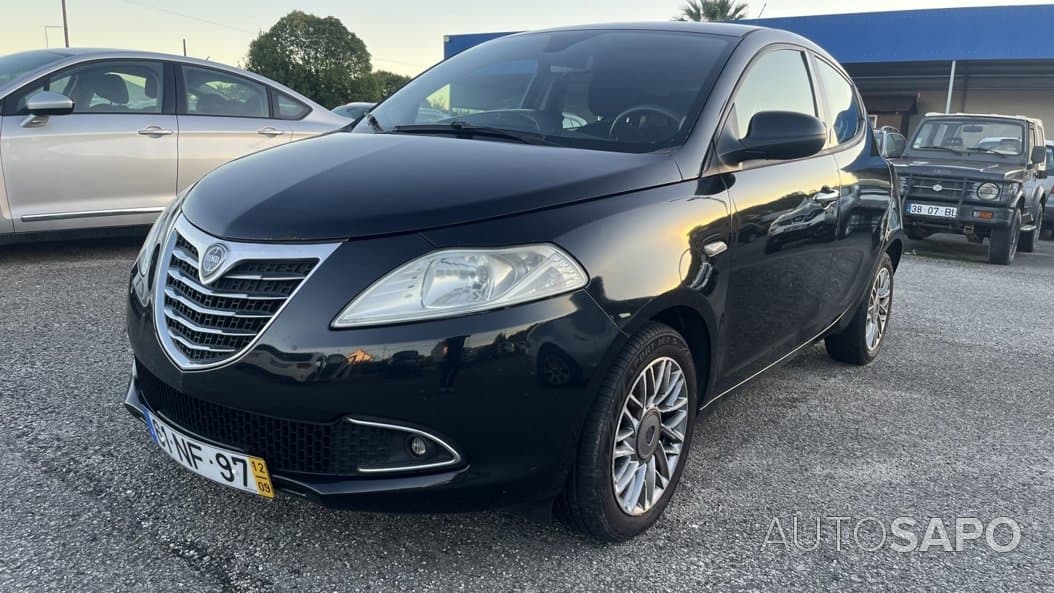 Lancia Ypsilon