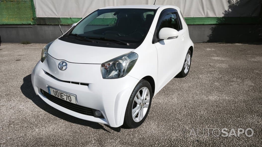 Toyota iQ