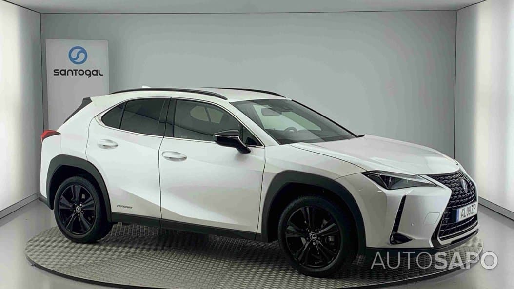 Lexus UX