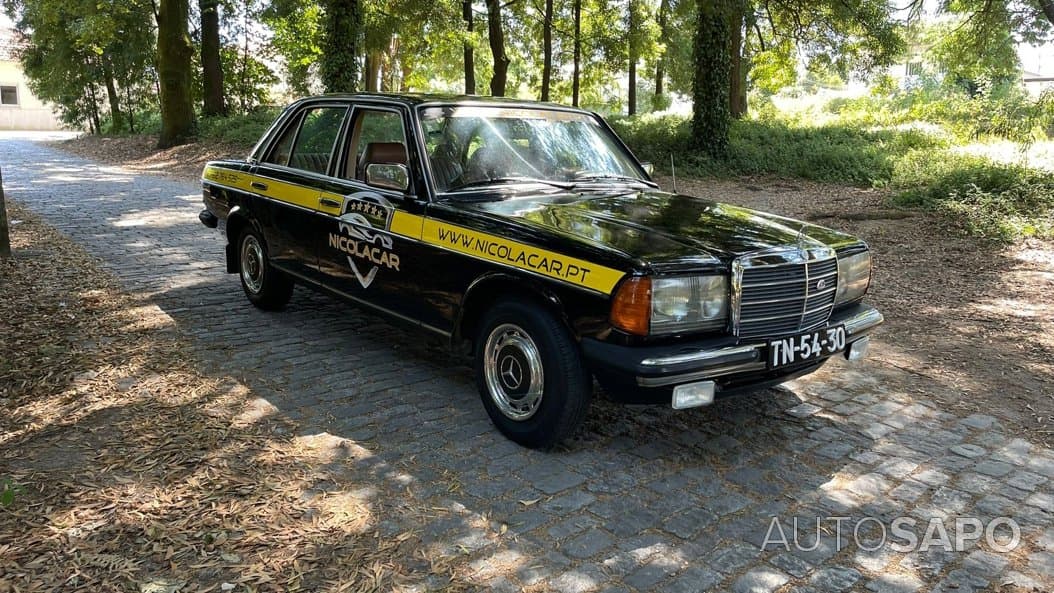 Mercedes-Benz 240
