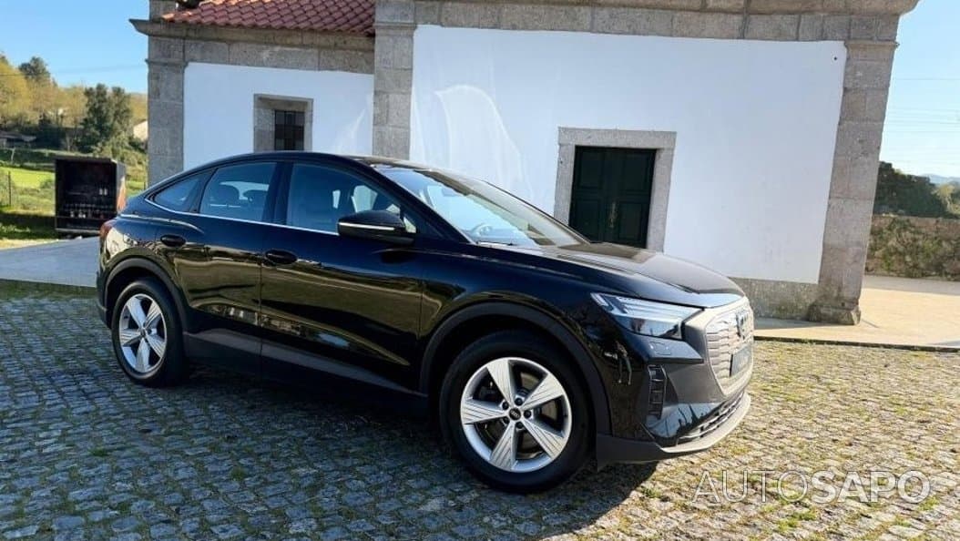 Audi Q4
