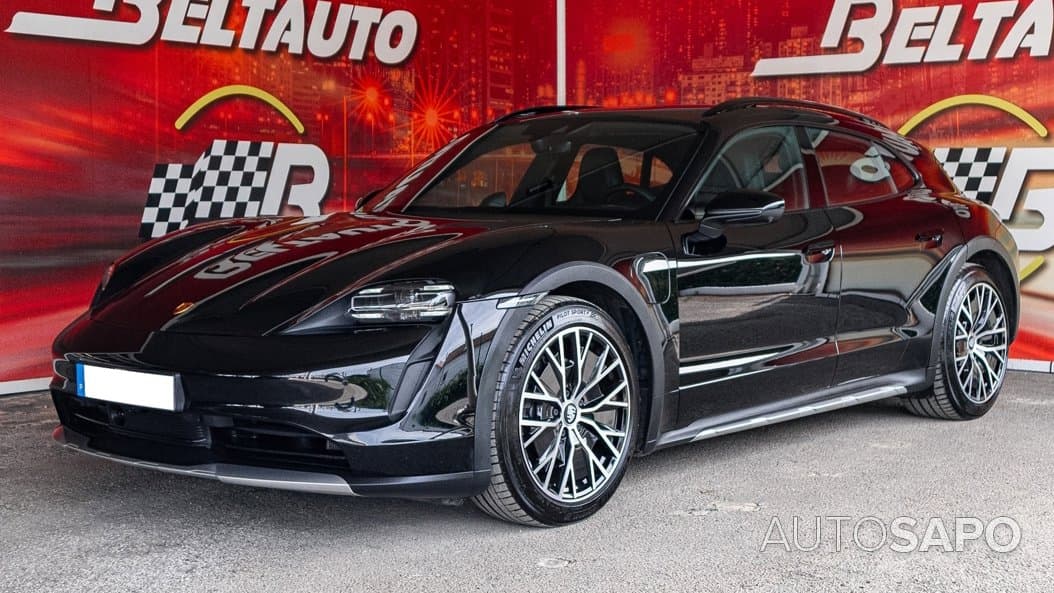 Porsche Taycan Cross Turismo