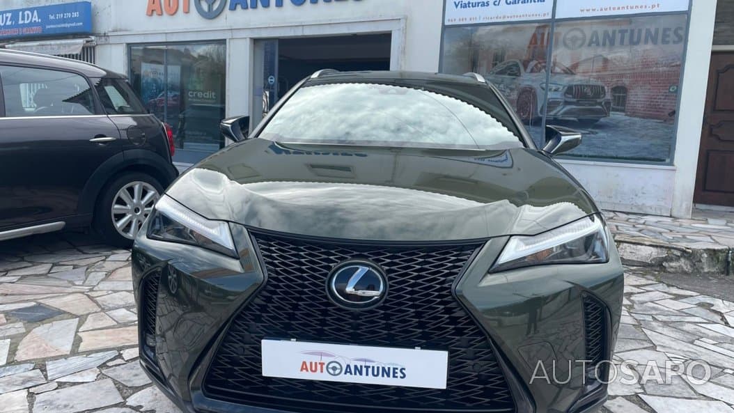 Lexus UX