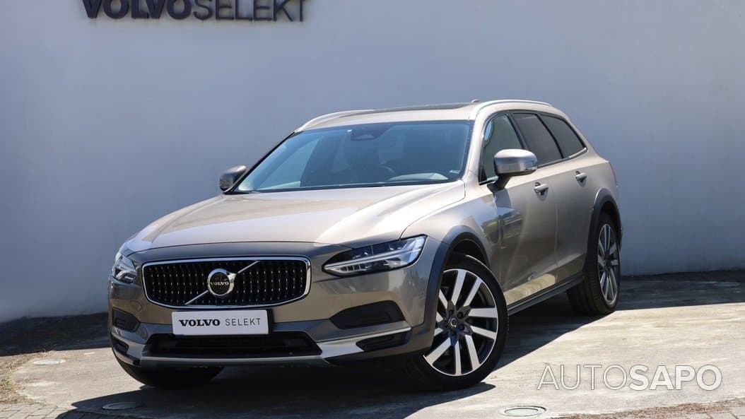 Volvo V90 Cross Country