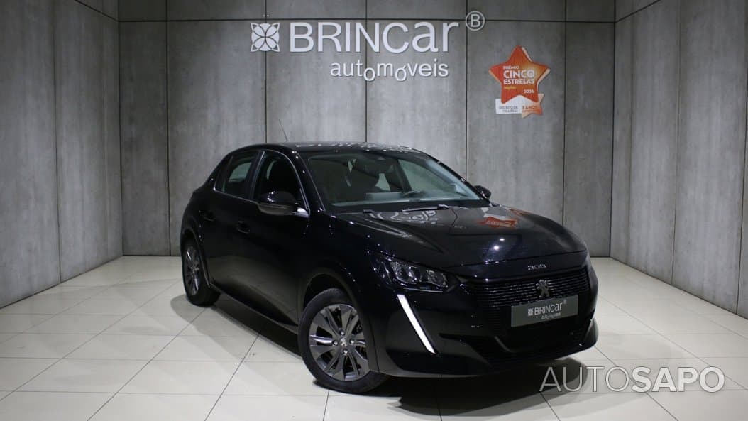 Peugeot e-208