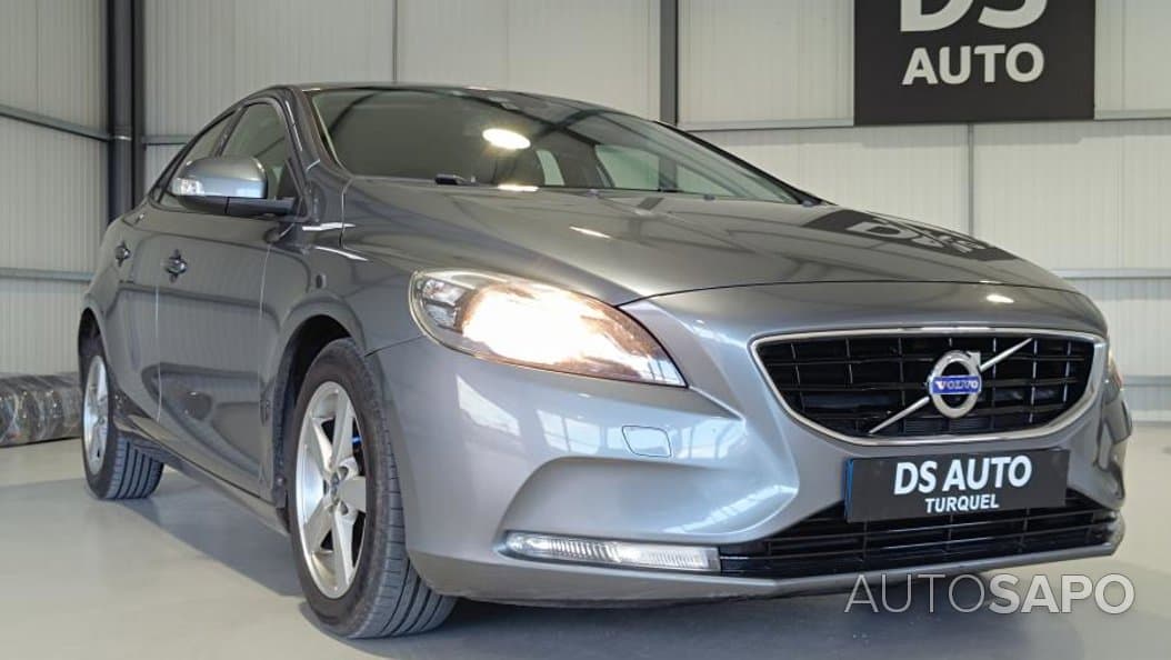 Volvo V40
