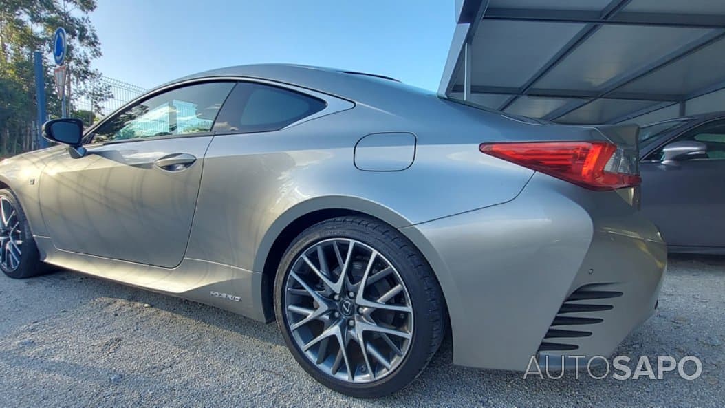 Lexus RC 300h