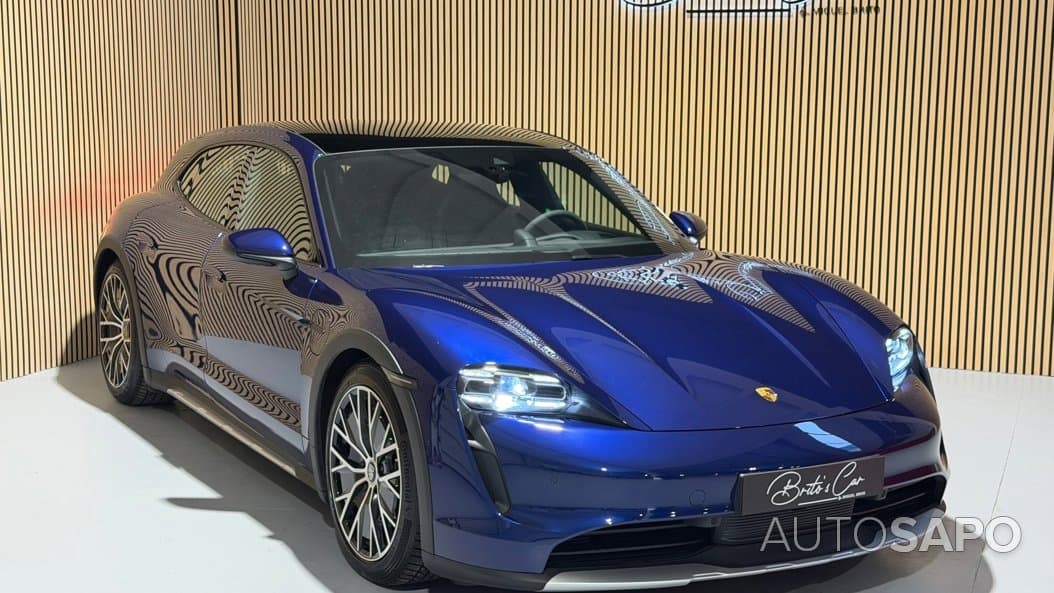 Porsche Taycan Cross Turismo