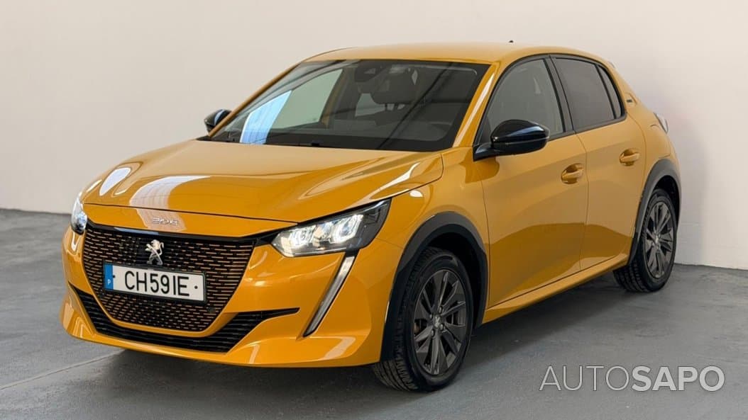 Peugeot e-208