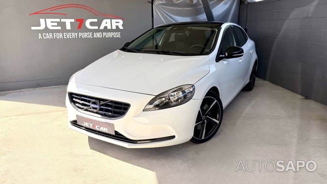 Volvo V40