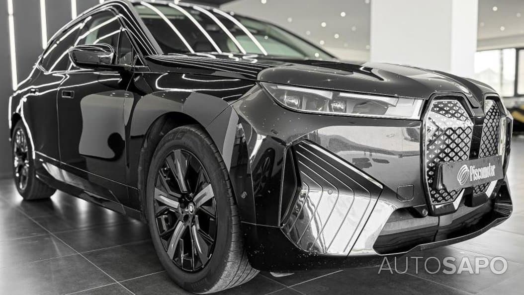 BMW iX