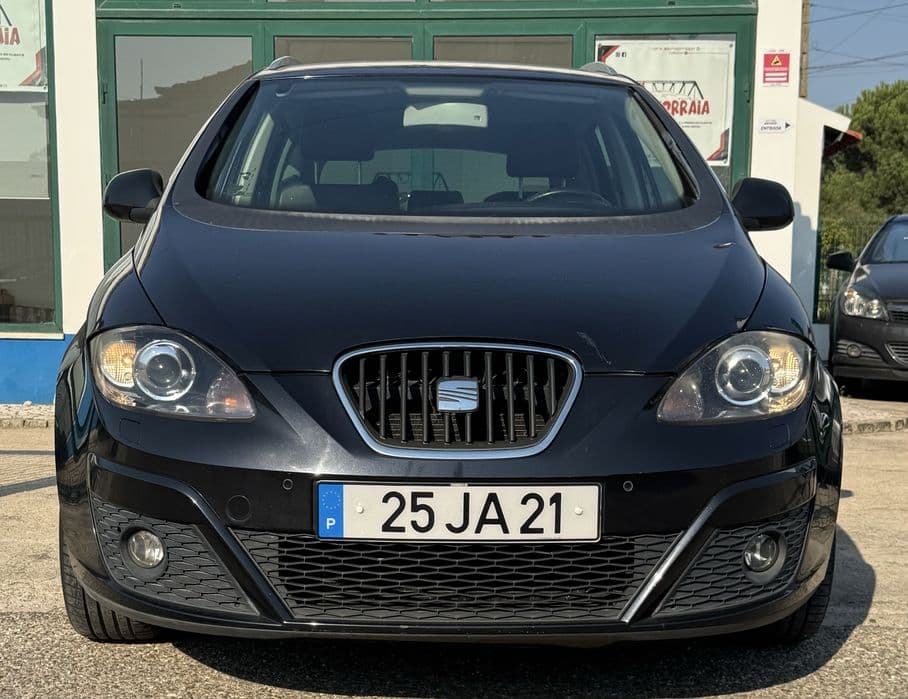 SEAT Altea XL 1.6 de 105 cv Coruche, Fajarda E Erra