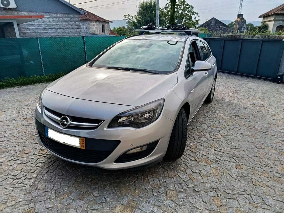 Opel Astra Sports Tourer Astra J Sport tourer