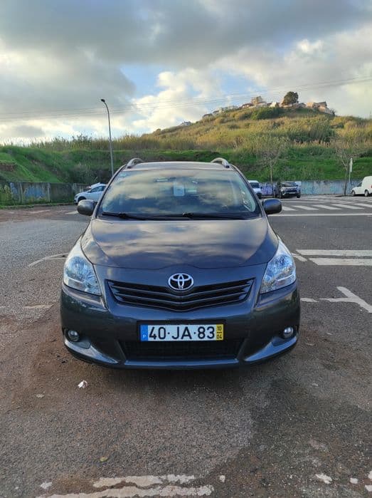Toyota Verso 7 Lugares Encosta do Sol