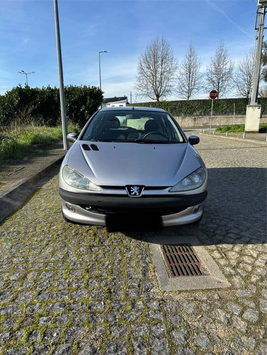 Peugeot 206 1.1 Gasolina Merelim (São Pedro) E Frossos