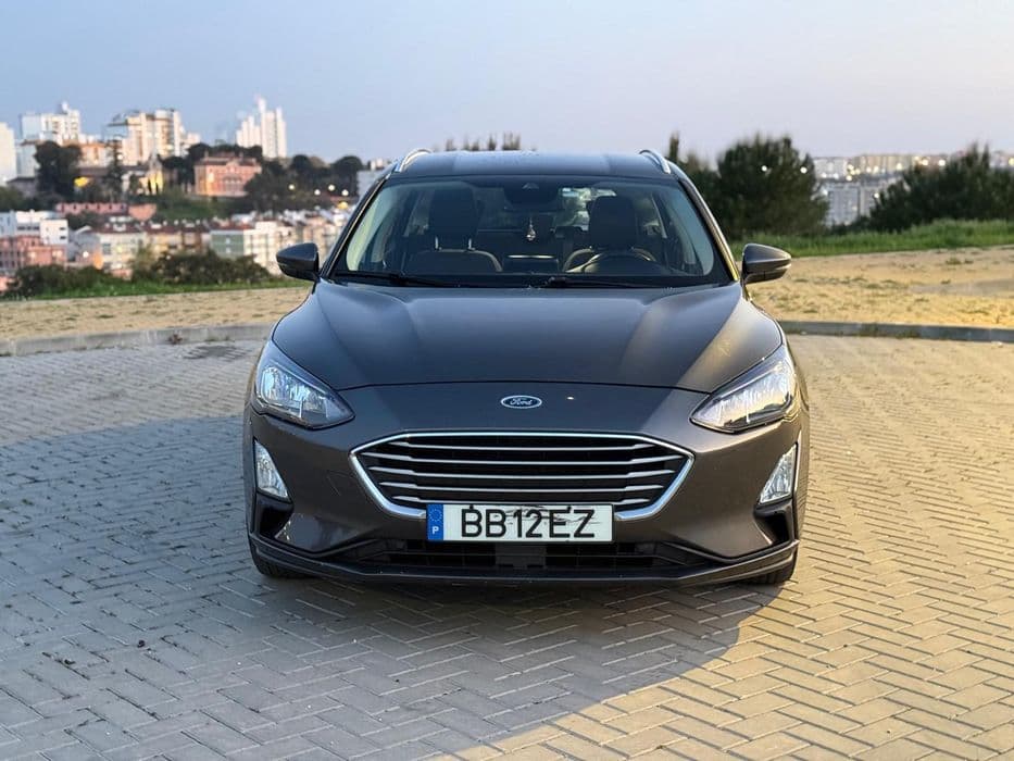 Ford Focus SW 1.5 tdci 120cv (FULL EXTRAS) -/