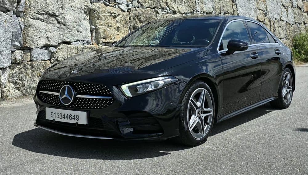 Mercedes-Benz A 180 Limousine 180 Limousine d AMG Line Automático Nacional Penafiel