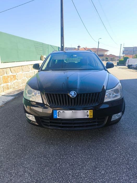 Škoda Octavia Break 1.6 TDI – Económica +Android auto/CarPlay + bem Estimada Mafamude E Vilar Do Paraíso