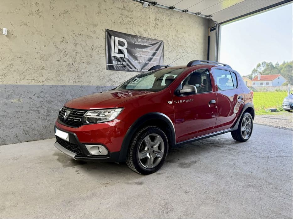 Dacia Sandero Stepway 0.9 TCe Comfort/Plus - Desde 120€ Mês Aver-O-Mar, Amorim E Terroso