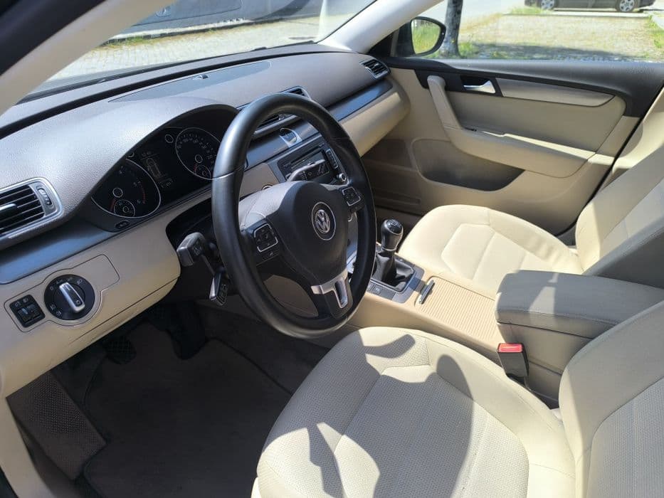 Volkswagen Passat Variant 1.6 TDI Comfortline Paranhos
