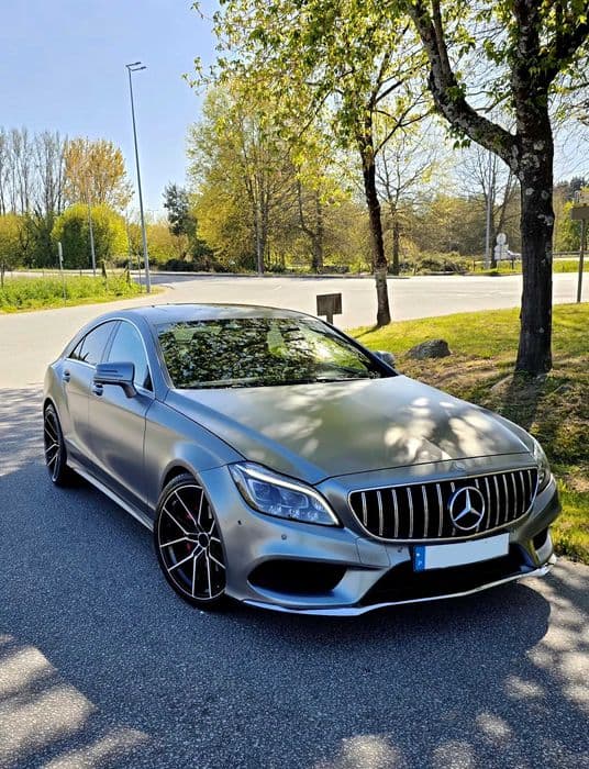 Mercedes-Benz CLS 220 220d Coupé AMG Line (9G-TRONIC) Gualtar