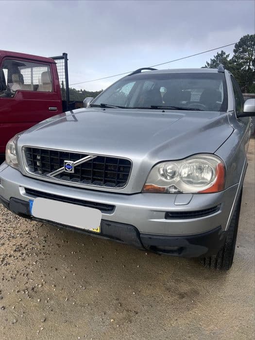 Volvo XC 90 AWD 185CV / Caixa manual