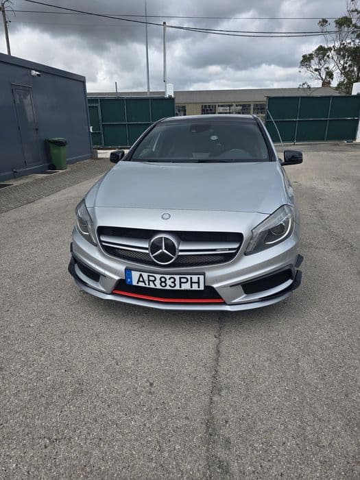 Mercedes-Benz A 45 AMG Lumiar