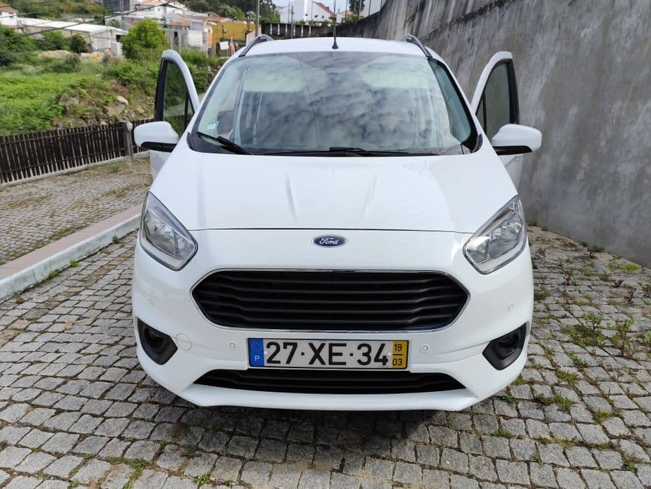 Ford Tourneo Courier Titanium 1.0 Ecoboost