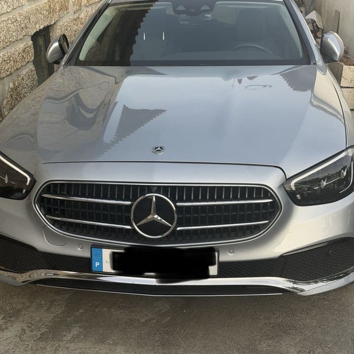 Mercedes-Benz E 300 benz E300de Vila Nova De Famalicão E Calendário