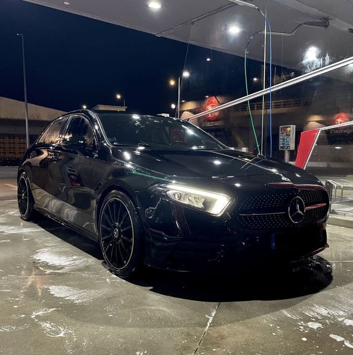 Mercedes-Benz A 180 AMG Line