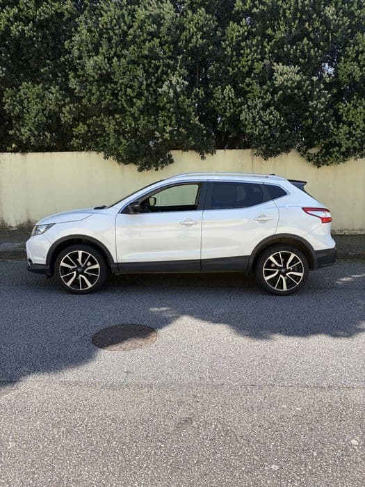 Nissan Qashqai 1.5 - Full Extras Paredes