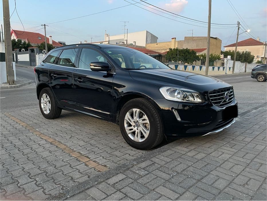 Volvo XC 60 D4 Momentum Seixal, Arrentela E Aldeia De Paio Pires