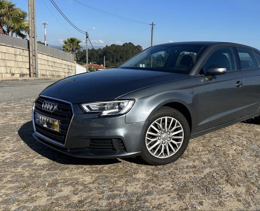 Audi A3 Sportback 1.6 TDI – Nacional – CarPlay – Travões Novos Sanfins Lamoso Codessos