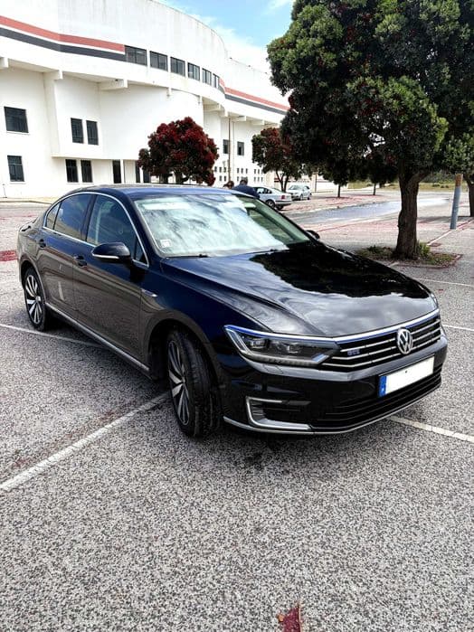 Volkswagen Passat GTE Sedan