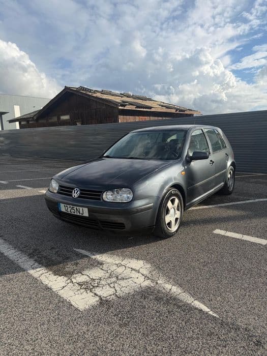 Volkswagen Golf 1.4 gasolina Leiria, Pousos, Barreira E Cortes