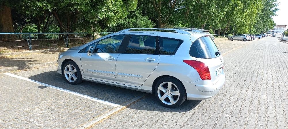 Peugeot 308 SW de 7 lugares Odivelas