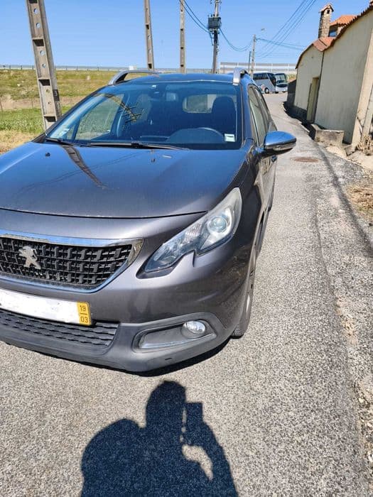 Peugeot 2008 em bom estado