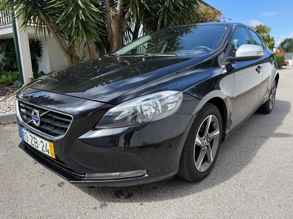 Volvo V40 D2 116cv Repeses E São Salvador
