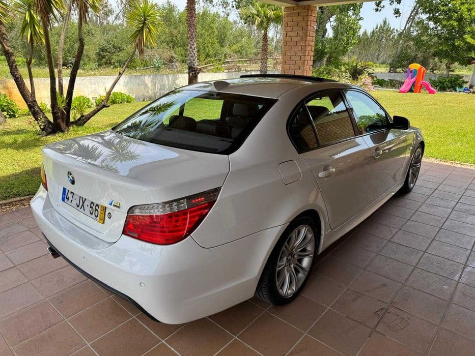 BMW 520 LCI - E60 - Pack M - Original Leiria, Pousos, Barreira E Cortes