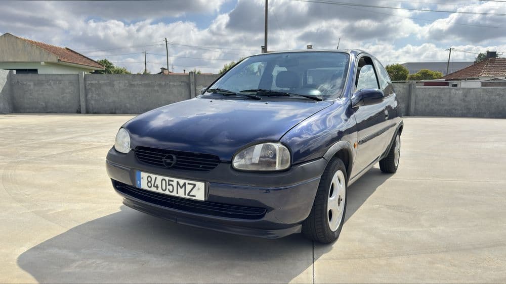 Opel Corsa 1.0 gasolina Beduído E Veiros