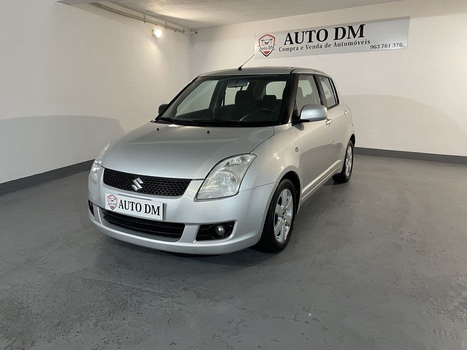 Suzuki Swift 1.3 DDIS/ GLX Colares