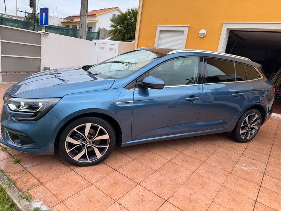 Renault Mégane Sport Tourer Sport Tourer (Bose) Caldas Da Rainha - Santo Onofre E Serra Do Bouro