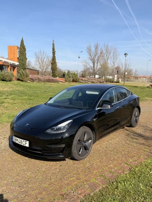 Tesla Model 3 dual motor long range Mirandela