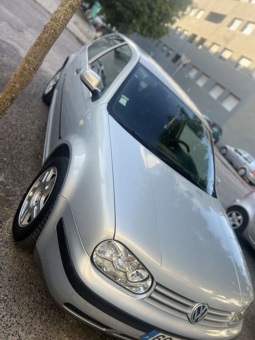 Volkswagen e-Golf modelo g4 São Sebastião