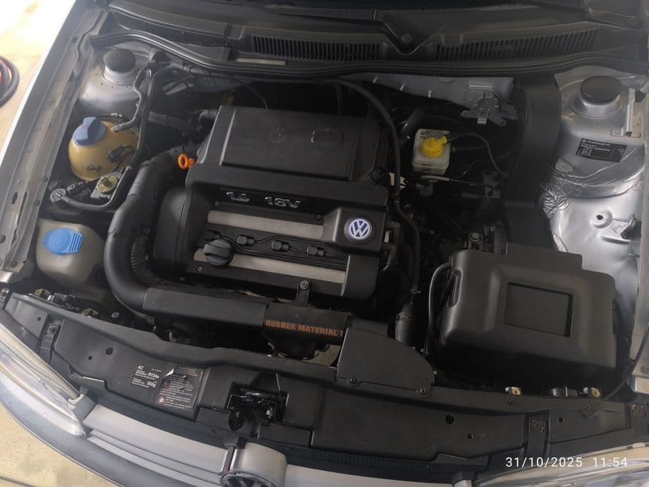 Volkswagen Golf Prata 1.4 16 válvula gasolina. Amor