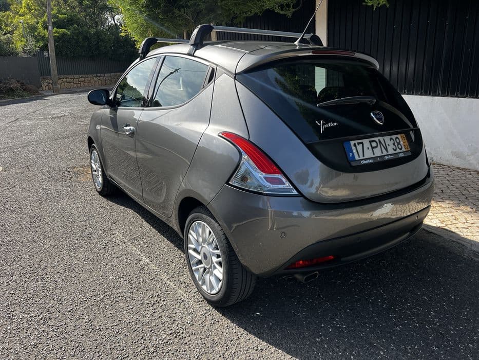 Lancia Ypsilon Full Extras, Estado de Novo, Nacional