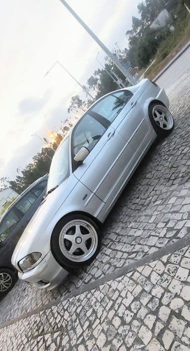 BMW 320 320d + EXTRAS Fátima