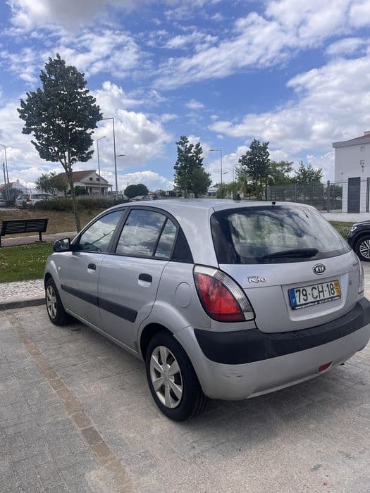 Kia Rio comercial 1.5 crdi Vila Franca de Xira